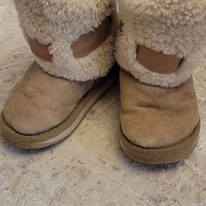 Luxe Australia collective Ugg boots girls sz 9 gold shimmering